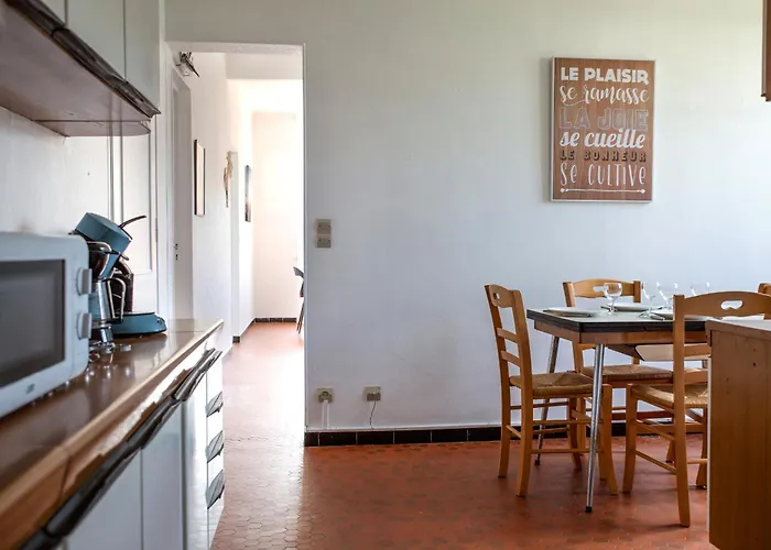 Anahita Holiday home *